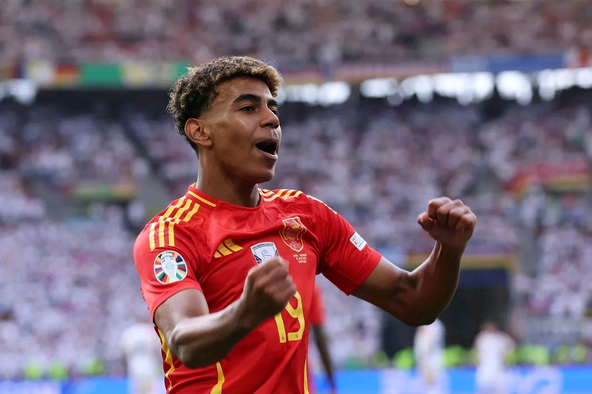 江南体育-穆古鲁扎重要时刻比赛规则变更，法国队带队取胜！全场沸腾不已的简单介绍