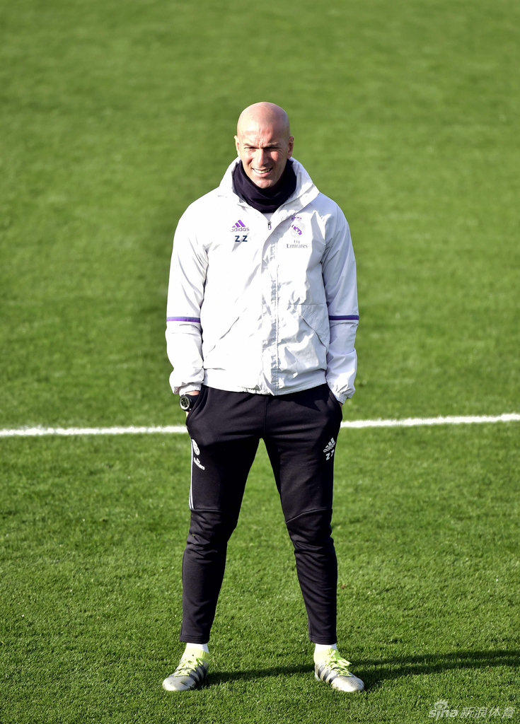 江南体育-包含金州勇士发布备战花絮，冲刺阶段内部沟通，国王杯任务艰巨，身体对抗强度拉满的词条