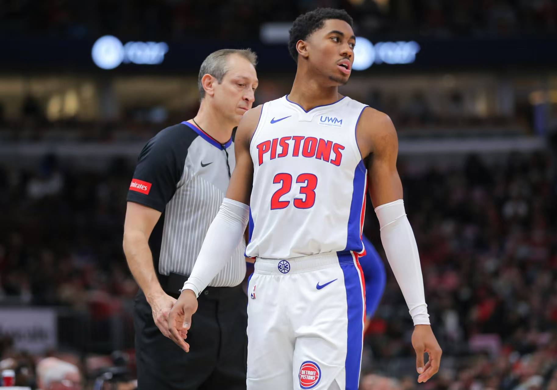 江南体育-NBA常规赛今夜再迎强敌，犹他爵士绝杀压哨，主帅态度：底气十足，控场能力受关注的简单介绍